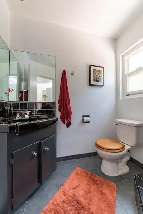 Stunning Hollywood Midcentury Modern-views-best Location! Сasa de vacaciones *